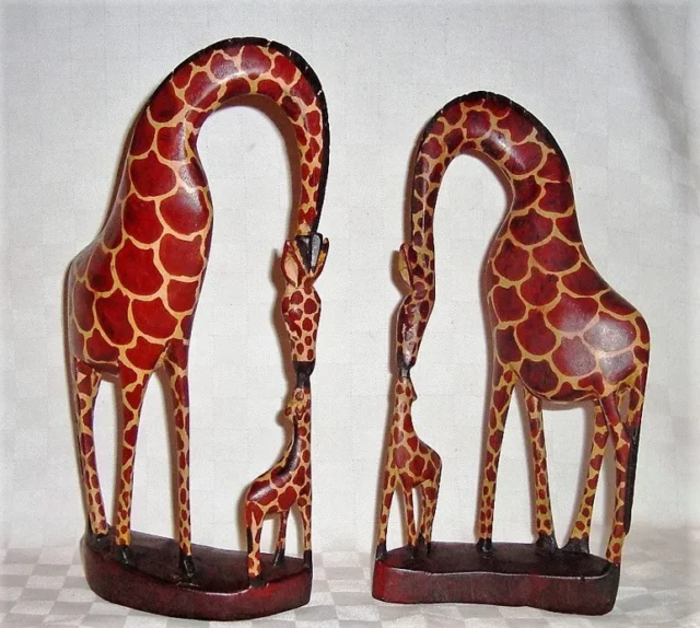 Giraffe Bend Baby